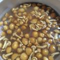 マキマキ913's cooksnap of when they made オクラとなめこの味噌汁.