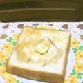 LIZ♪'s cooksnap of when they made 最高～♡め～ぷるばた～トースト.