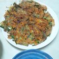 ピーナッツ子♪'s cooksnap of when they made 納豆とニラのチーズチヂミ.