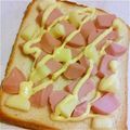 ガッちやん's cooksnap of when they made ソーセージチーズパン.