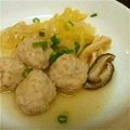 huimeng's cooksnap of when they made 白菜と鶏団子のスープ煮.