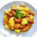 うまうま・らぶ's cooksnap of when they made 簡単★じゃがいもとウインナーのカレー炒め.