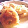 料理人坊's cooksnap of when they made 餃子の皮とお芋の簡単焼き.