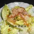 ニャすけ's cooksnap of when they made レタスとおかかの簡単サラダ.