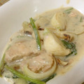 kushirch's cooksnap of when they made ＊かぶと鮭の豆乳de和風クリーム煮＊.
