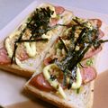 快くん's cooksnap of when they made ウインナーと葱の和トースト.