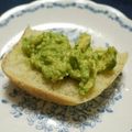 ももん８'s cooksnap of when they made コレに落ち着いた！アボカドディップ.