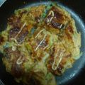 あっと１２２４'s cooksnap of when they made お魚ソーセージ入りふわふわお好み焼き♪.