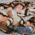 goasan's cooksnap of when they made △鮭としいたけの包み焼き△.