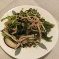 *ぺこ*'s cooksnap of when they made うま！春菊えのきのバター醤油炒め♡.