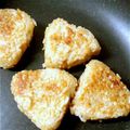 しーざあ's cooksnap of when they made 男子に人気★焼きおにぎり.