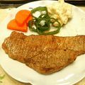 わた雲's cooksnap of when they made 安い肉でもおいしいステーキの焼き方♡.