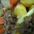 スノウ's cooksnap of when they made 水無し黒糖肉じゃが.