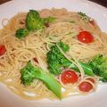 momoco's cooksnap of when they made パスタ★ブロッコリーのペペロンチーノ.