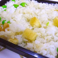まいとものママ's cooksnap of when they made 旬✩枝豆と油あげのおにぎり.