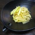 たなか家's cooksnap of when they made 簡単ダイコンバター醤油炒め.