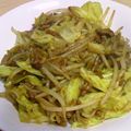 ninja1000's cooksnap of when they made キャベツともやしミンチカレー炒め.