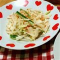 ﾌﾞｲｰﾝ's cooksnap of when they made ニッスイ焼さけあらほぐしde大根サラダ♪.