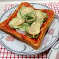 在宅勤務のおじさん's cooksnap of when they made ウインナーで★ピザトースト.