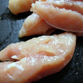 sikitama's cooksnap of when they made ささみ　簡単　すじ取り.