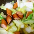 sayuki3075's cooksnap of when they made 白菜とウインナーのコンソメ炒め.