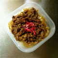 なっちズム's cooksnap of when they made 牛肉と玉葱のわさびめんつゆ炒め.