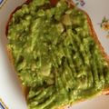 roseyumiko's cooksnap of when they made 美人食♪アボカドパン♪.