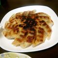 yttmy's cooksnap of when they made 市販の餃子をパリパリの羽根つきに！.