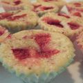カレナ's cooksnap of when they made いちごミルク蒸しパン.