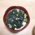 ひび稚魚's cooksnap of when they made 簡単！わかめスープ.