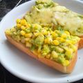 姉ぶた's cooksnap of when they made アボカドコーントースト.