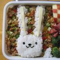 hirotofumi's cooksnap of when they made ロールちゃんのキャラ弁♪.