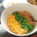 春風とギター's cooksnap of when they made 簡単！おいしい！三色丼.