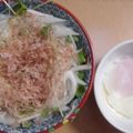 龍りゅう's cooksnap of when they made 新玉葱と温泉卵の｢たまたま｣サラダ.