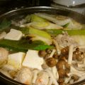 suiseikun's cooksnap of when they made うちの鶏鍋(*^_^*)ウインナー入り♫.