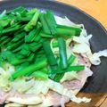 ちーまぐ's cooksnap of when they made レンジ豚バラナスもやし☆サラダ☆昼食簡単.