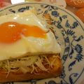 TaytNeyy's cooksnap of when they made 簡単♪キャべたまトースト.