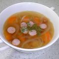 ダ〜ごはん's cooksnap of when they made たまねぎとウィンナーのコンソメスープ.