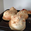 甘党ですが's cooksnap of when they made 感激☆揚げないチーズカレーパン☆.