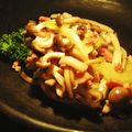 ひさかた's cooksnap of when they made ブナシメジとベーコン、セロリ炒め.