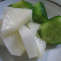 さらさらり1111's cooksnap of when they made きゅうりと大根の浅漬け.