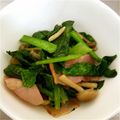 くろろまうんてん's cooksnap of when they made ♪小松菜しめじベーコンのにんにく炒め♪.