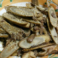 totsukori's cooksnap of when they made ごぼうと舞茸のバター醤油炒め.