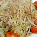 meguchunpa's cooksnap of when they made ✿ハムともやしの❀ニンニク✿マヨ醤油炒め.