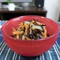 ぽっぽぺぺ's cooksnap of when they made 生姜と玉ねぎでピリ甘のひじき煮.