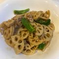 ☆☆メイ☆☆'s cooksnap of when they made レンコンと豚バラのニンニクバター醤油炒め.