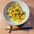 おチョコの黒ぢょか's cooksnap of when they made 鶏から親子丼☆残ったから揚げのリメイクに.