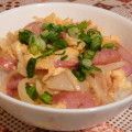 rie-tin's cooksnap of when they made ｳｲﾝﾅｰと玉葱の卵とじ丼.