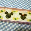 berry_a's cooksnap of when they made 簡単♪ミッキーとミニー〈キャラ弁〉.