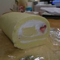chocotta's cooksnap of when they made 簡単☆プリン包みロールケーキ☆.